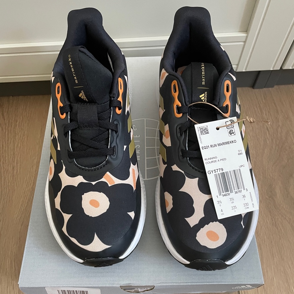 Marimekko x Adidas 4Y